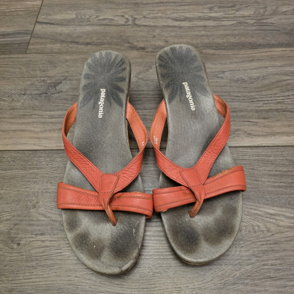 Patagonia Wedge Sandal Flip Flop Cork Leather Wedge Height 2.5"